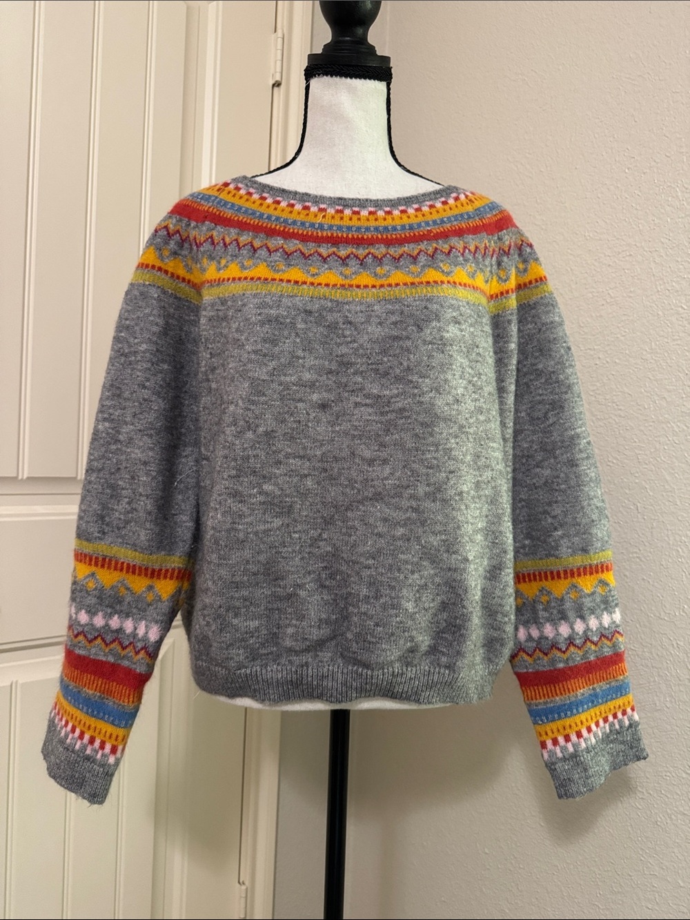Vintage Gray Fair Isle Crewneck Sweater with Yellow, Red, Blue & Pink Accents